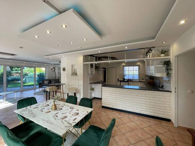 Mehrfamilienhaus zum Kauf provisionsfrei 789.000 € 9 Zimmer 237,7 m² 666 m² Grundstück Bad Zwischenahn I Bad Zwischenahn 26160