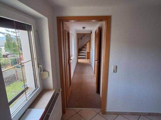 Einfamilienhaus zum Kauf 178.000 € 5 Zimmer 110 m² 439 m² Grundstück Theuma 08541