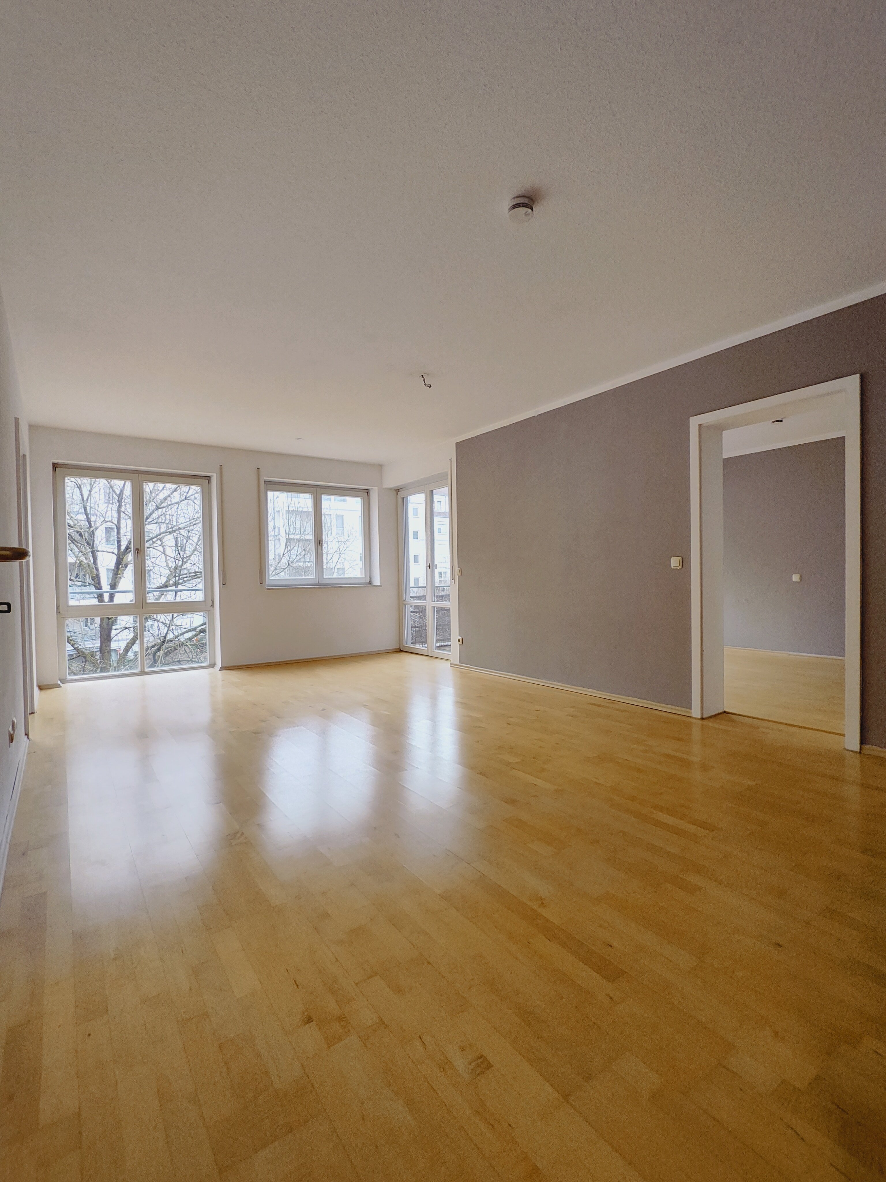 Studio zum Kauf provisionsfrei 275.000 € 2 Zimmer 56 m²<br/>Wohnfläche 2.<br/>Geschoss ab sofort<br/>Verfügbarkeit Berliner Allee 24a Jakobervorstadt - Nord Augsburg 86153