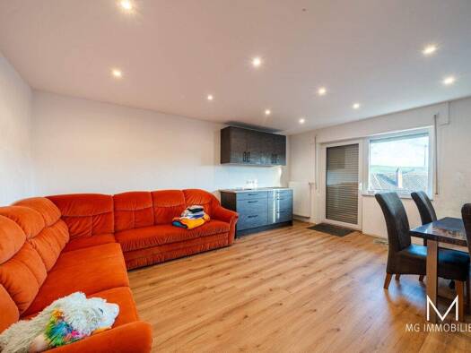 Doppelhaushälfte zum Kauf 181.000 € 6 Zimmer 160 m² 424 m² Grundstück Rothselberg 67753