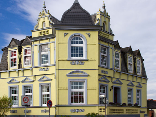 Herrenhaus zum Kauf provisionsfrei 1.300.000 € 13 Zimmer 500 m² 670 m² Grundstück Harburger Straße 10 Schneverdingen 29640