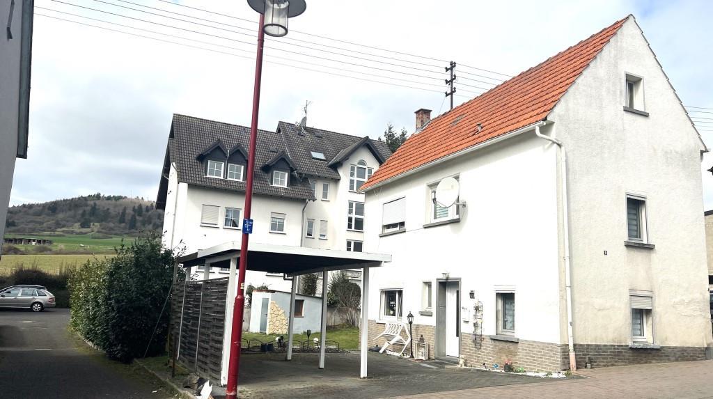 Einfamilienhaus zum Kauf 59.000 € 3 Zimmer 75 m²<br/>Wohnfläche 281 m²<br/>Grundstück ab sofort<br/>Verfügbarkeit Ettringen 56729