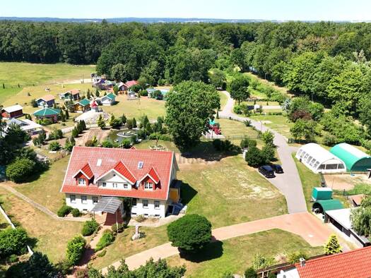 Mehrfamilienhaus zum Kauf 19 Zimmer 500 m² 50.000 m² Grundstück Zepelin 18246
