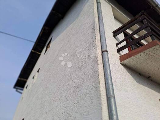 Haus zum Kauf 140.000 € 7 Zimmer 186 m² Sunja