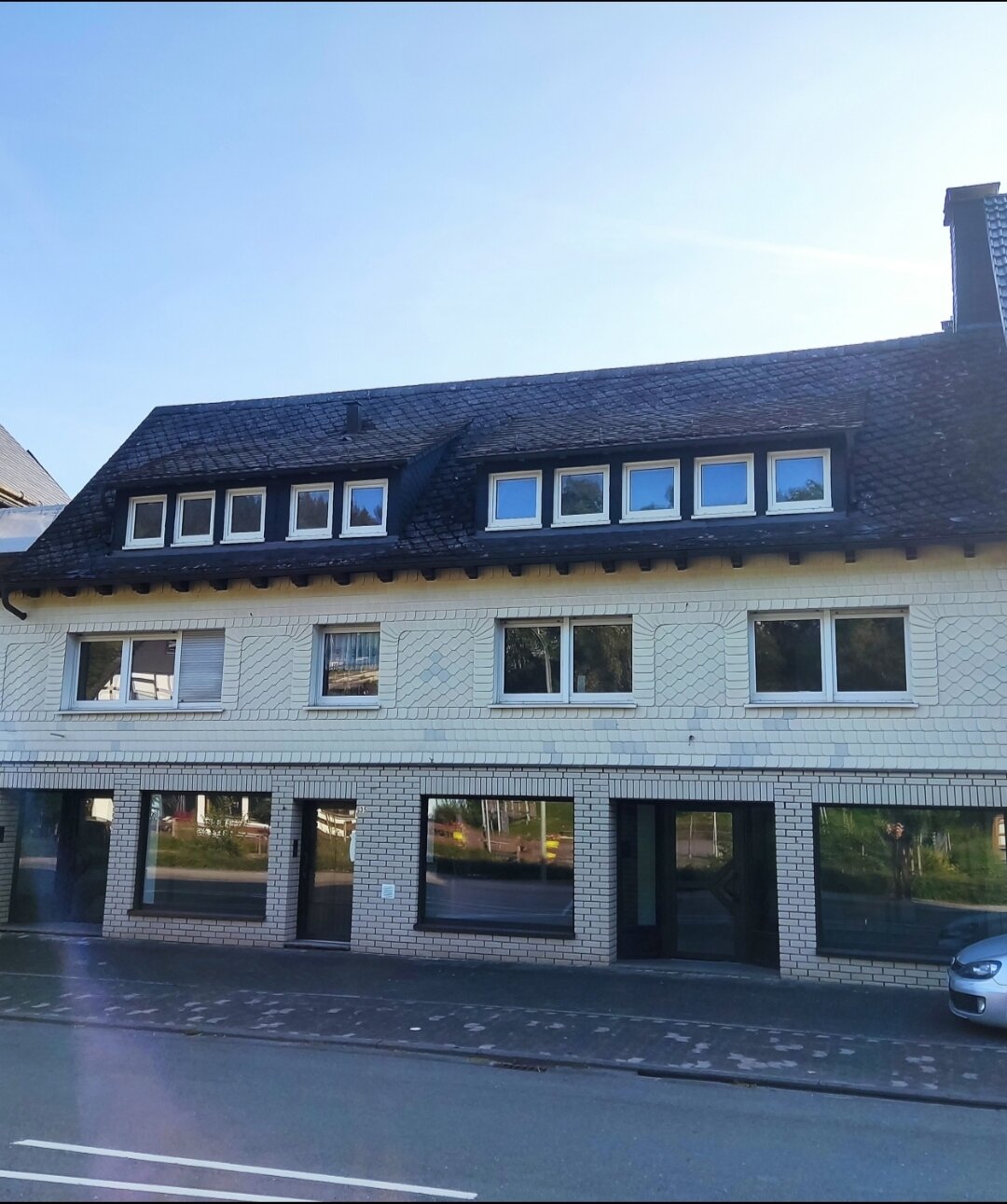 Mehrfamilienhaus zum Kauf provisionsfrei 495.000 € 15 Zimmer 380 m²<br/>Wohnfläche 300 m²<br/>Grundstück ab sofort<br/>Verfügbarkeit Heinrich Lübke Straße 35 Ramsbeck Bestwig 59909