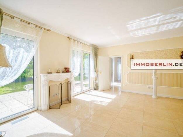 Haus zum Kauf 1.176.000 € 8,5 Zimmer 220 m² 671 m² Grundstück frei ab sofort Kladow Berlin 14089