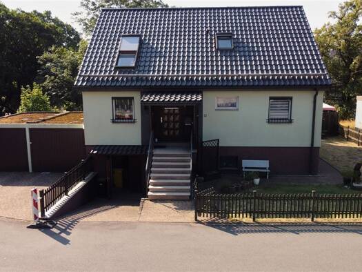 Einfamilienhaus zum Kauf 325.000 € 6 Zimmer 150 m² 423 m² Grundstück Oberhof 98559