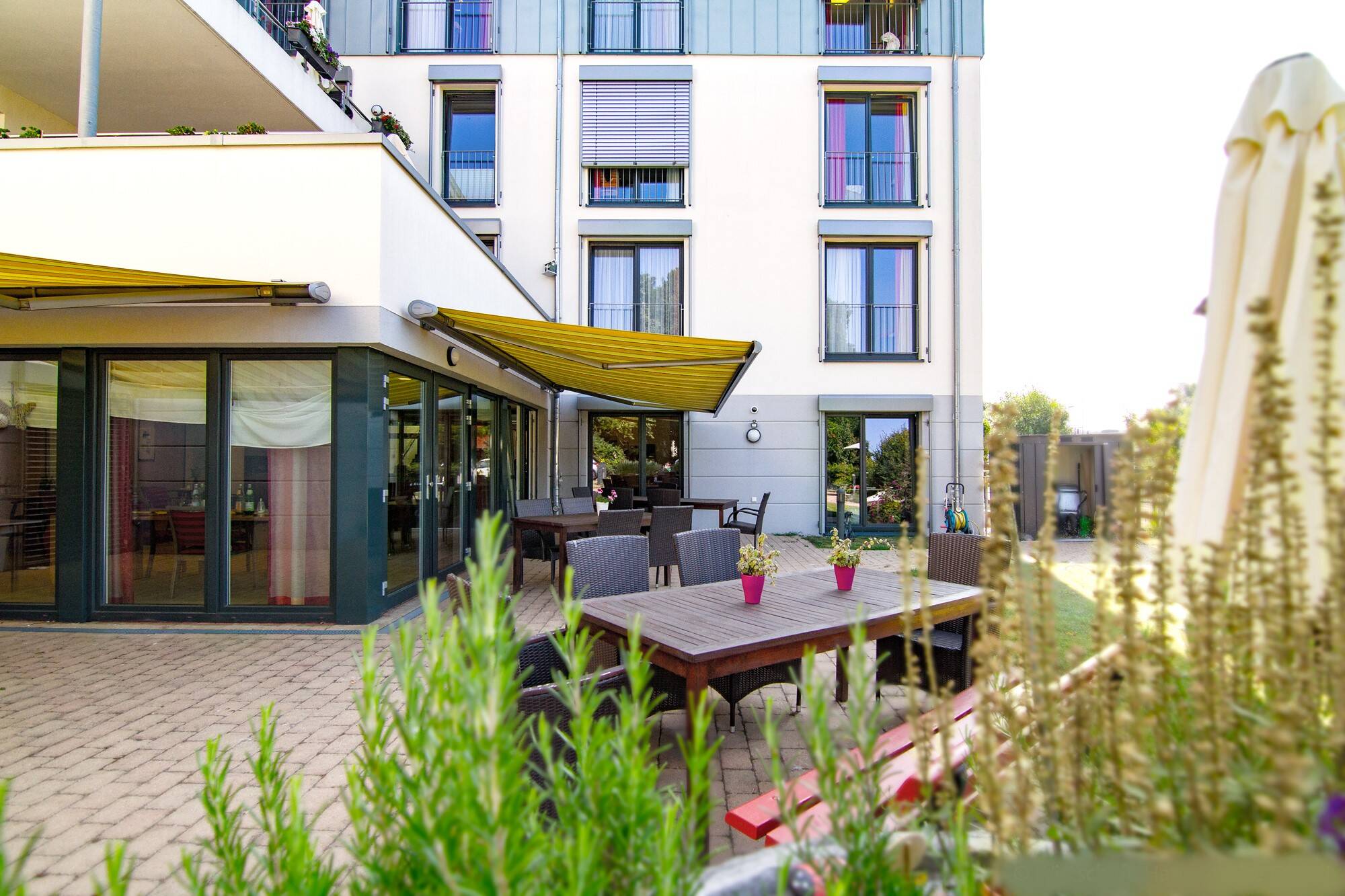 Property thumbnail 2