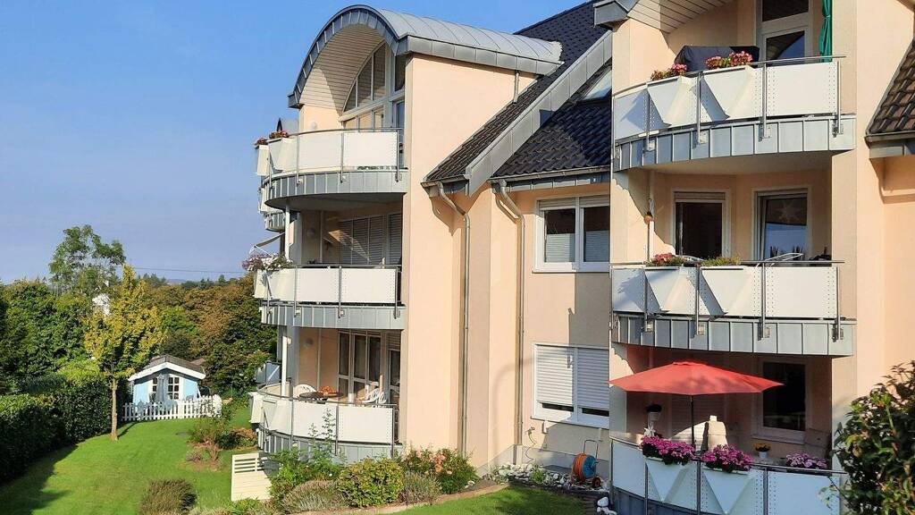 Wohnung zur Miete 850 € 3 Zimmer 88,5 m² 1. Geschoss frei ab sofort Am Ehrenmal Nümbrecht 51588