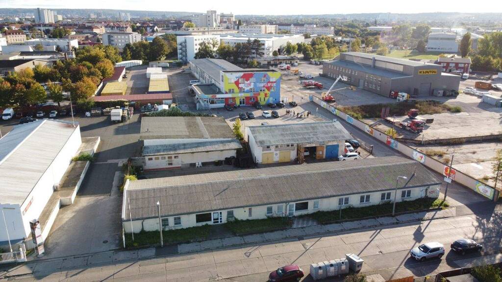 Lagerhalle zum Kauf provisionsfrei 1.000 m² Lagerfläche teilbar ab 250 m² Hohenwinden Erfurt 99086