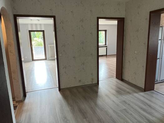 Wohnung zum Kauf 350.000 € 3 Zimmer 90 m² frei ab sofort Veitshöchheim 97209