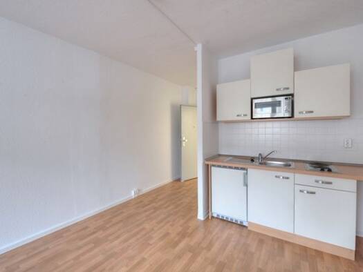 Wohnung zur Miete 443 € 2 Zimmer 36,9 m² 4. Geschoss frei ab 01.08.2026 Schülershof 1 Altstadt Halle 06108