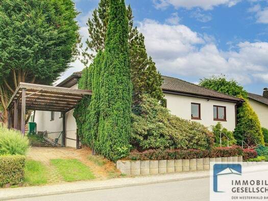 Bungalow zum Kauf 365.000 € 6 Zimmer 133 m² 950 m² Grundstück Großmaischeid 56276