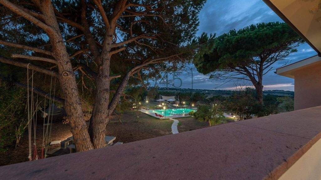 Einfamilienhaus zum Kauf 1.350.000 € 7 Zimmer 618 m² 12.000 m² Grundstück Sassari 07100