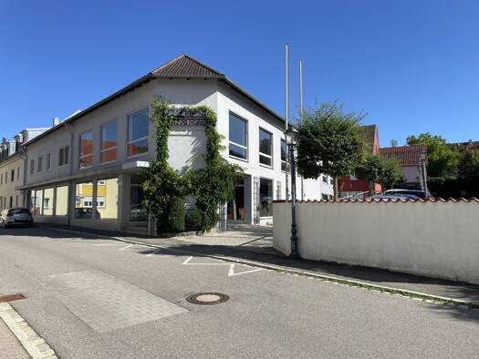 Haus zum Kauf 650.000 € 1.340 m² Grundstück Vohenstrauß Vohenstrauß 92648