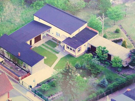 Haus zum Kauf 118.000 € 4 Zimmer 115 m² 921 m² Grundstück Neupetershain Neupetershain 03103