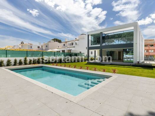 Villa zum Kauf 2.950.000 € 10 Zimmer 229 m² 663 m² Grundstück Loulé (São Clemente)