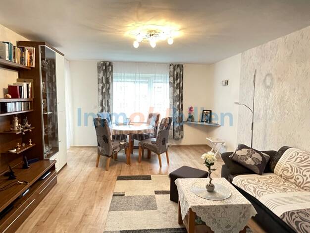 Wohnung zum Kauf 160.000 € 3 Zimmer 66,2 m² Dachgeschoss Bad Urach Bad Urach 72574