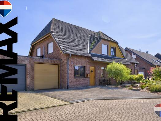 Doppelhaushälfte zum Kauf 345.000 € 4 Zimmer 100 m² 251 m² Grundstück Emmerich Emmerich am Rhein 46446