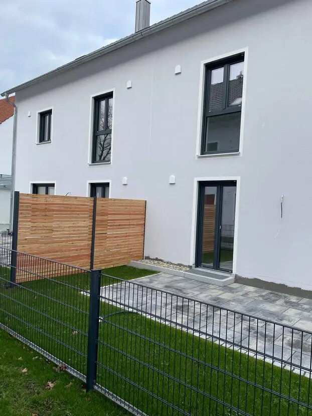 Doppelhaushälfte zum Kauf provisionsfrei 739.000 € 6 Zimmer 165 m²<br/>Wohnfläche 250 m²<br/>Grundstück ab sofort<br/>Verfügbarkeit Wiegartenweg 3 Oberstimm Manching 85077