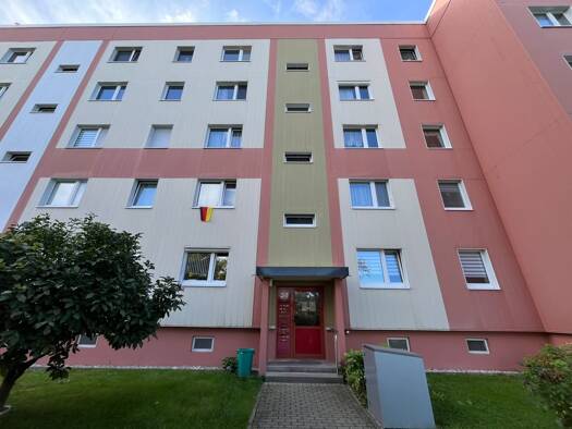 Wohnung zur Miete 280 € 2 Zimmer 55,1 m² 4. Geschoss Karl-Matthes-Straße 38 Lusan Gera 07549
