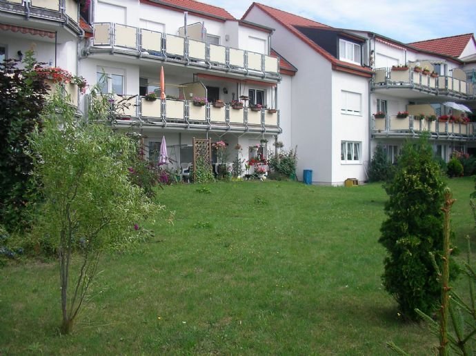 Wohnung zur Miete 353 € 2 Zimmer 54,3 m²<br/>Wohnfläche EG<br/>Geschoss ab sofort<br/>Verfügbarkeit Joseph-Haydn-Weg 8 Brehna Sandersdorf-Brehna 06796