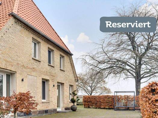 Reihenendhaus zur Miete 2.300 € 5 Zimmer 206,4 m² 607 m² Grundstück Kosel / Bohnert 24354