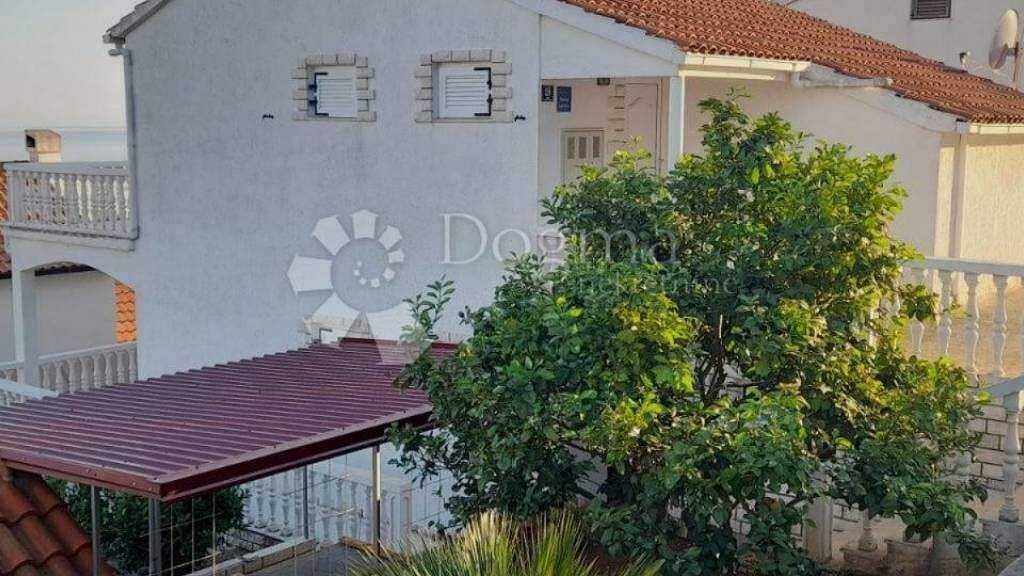 Haus zum Kauf 380.000 € 11 Zimmer 199 m² Vis