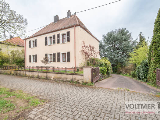 Einfamilienhaus zum Kauf 345.000 € 5 Zimmer 171 m² 1.582 m² Grundstück Innenstadt Neunkirchen/Saar 66538