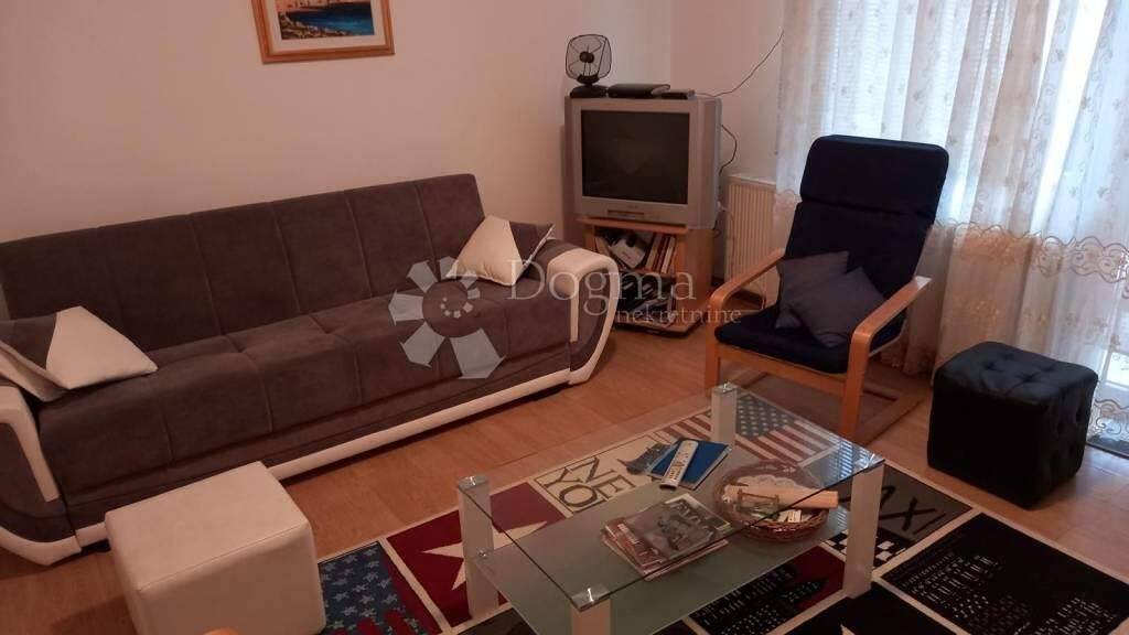 Haus zum Kauf 6 Zimmer 533 m² Retkovec