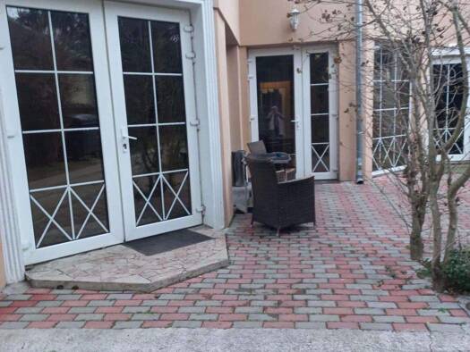 Hotel zum Kauf 736.700 € 12 Zimmer 424 m² Gastrofläche 1.500 m² Grundstück Fertöszentmiklós 9444