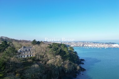 Herrenhaus zum Kauf 3.150.000 € 17 Zimmer 615 m² 11.302 m² Grundstück Centre Ville Douarnenez 29100