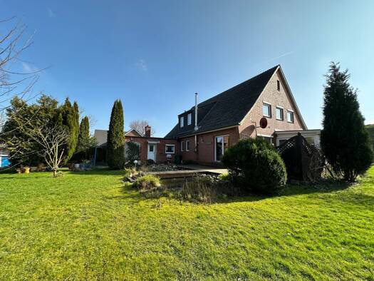 Einfamilienhaus zum Kauf 359.000 € 10 Zimmer 225 m² 972 m² Grundstück Tönning 25832