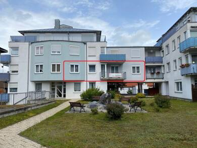 Wohnung zum Kauf 88.000 € 3 Zimmer 79,6 m² 1. Geschoss frei ab sofort Friedrich Ebert Straße Zeulenroda Zeulenroda-Triebes 07937