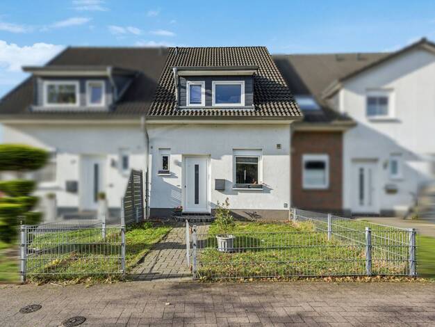 Reihenmittelhaus zum Kauf 310.000 € 5 Zimmer 130 m² 185 m² Grundstück Brinkum Stuhr 28816
