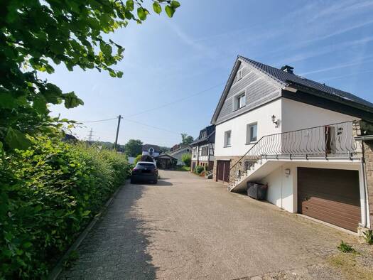 Haus zum Kauf provisionsfrei 364.000 € 8 Zimmer 160 m² 2.874 m² Grundstück frei ab sofort Wipperfürth 51688