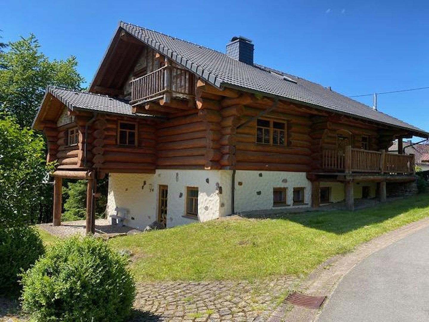 Einfamilienhaus zum Kauf provisionsfrei 390.000 € 15 Zimmer 280 m²<br/>Wohnfläche 700 m²<br/>Grundstück Damflöschen 10 a Damflos 54413