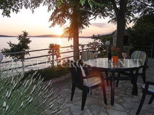 Villa zum Kauf 550.000 € 9 Zimmer 236 m² Novigrad 23312