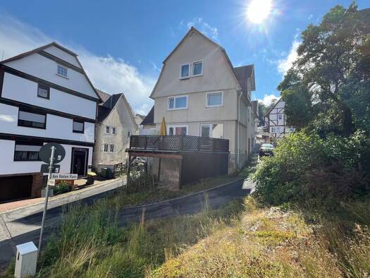 Mehrfamilienhaus zum Kauf als Kapitalanlage geeignet 222.900 € 288 m² 224 m² Grundstück Am roten Rain 19 Naumburg 34311