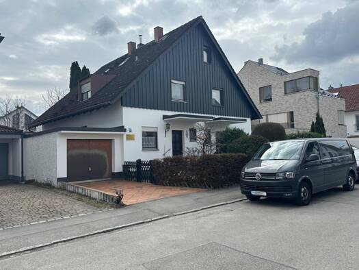 Doppelhaushälfte zum Kauf 750.000 € 3 Zimmer 165,6 m² 293 m² Grundstück Schwabing-Freimann München / Freimann 80939