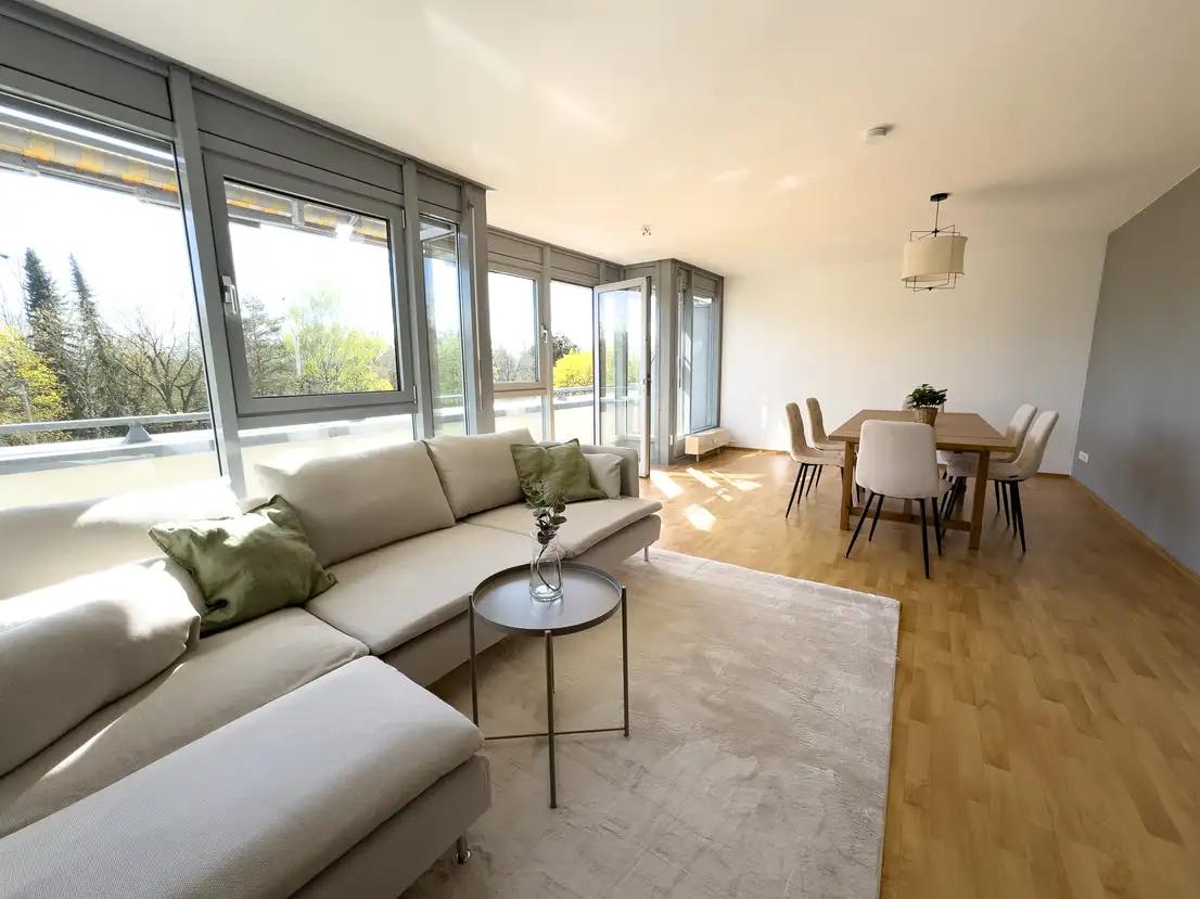 Penthouse zur Miete 1.500 € 2 Zimmer 72 m²<br/>Wohnfläche 2.<br/>Geschoss ab sofort<br/>Verfügbarkeit Unterhaching 82008