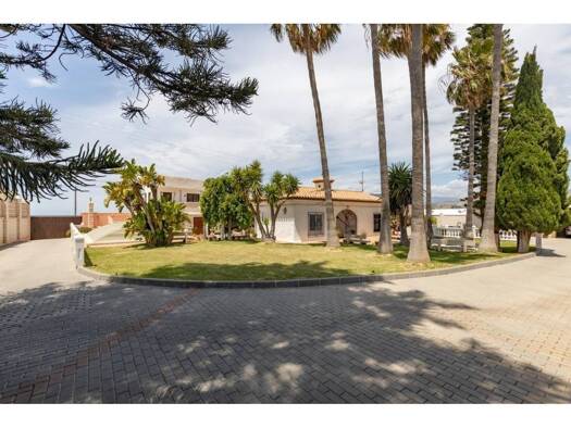 Chalet zum Kauf 595.000 € 4 Zimmer 439 m² 5.100 m² Grundstück Motril 18600