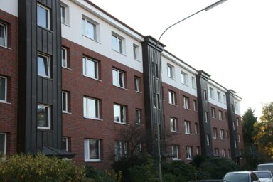 Wohnung zur Miete 819 € 3 Zimmer 67,9 m² 3. Geschoss frei ab 16.04.2025 Am Dornbusch 21 Wahlbezirk 12 Elmshorn 25337