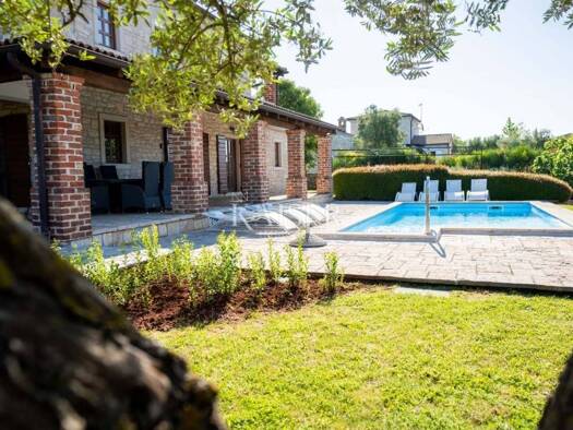 Haus zum Kauf 570.000 € 5 Zimmer 260 m² Sveti Lovrec Sveti Lovrec