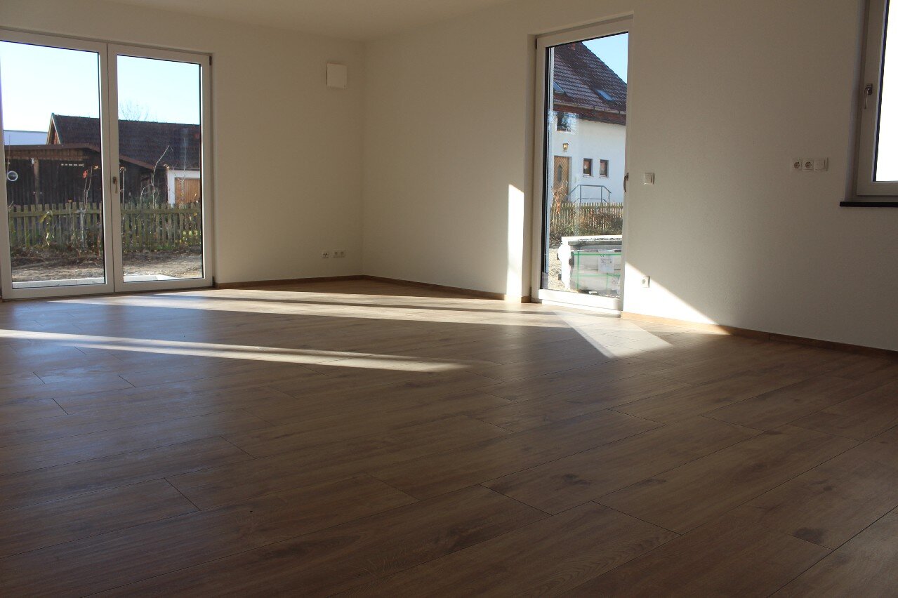 Wohnung zur Miete 965 € 3 Zimmer 79 m²<br/>Wohnfläche 01.01.2025<br/>Verfügbarkeit Denklingen Denklingen 86920