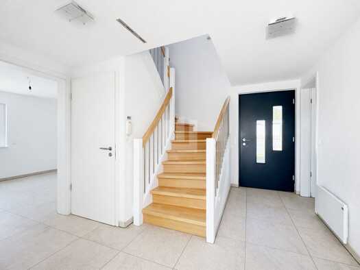 Einfamilienhaus zum Kauf provisionsfrei 960.000 € 5 Zimmer 125 m² 713 m² Grundstück Oberschweinbach Oberschweinbach 82294