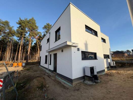 Haus zur Miete - Erstbezug 1.790 € 4 Zimmer 138 m² 225 m² Grundstück frei ab sofort Narzissenweg 23 Wünsdorf Zossen 15806