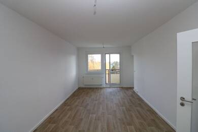 Wohnung zur Miete 379 € 3 Zimmer 54,9 m² 4. Geschoss Tschaikowskistraße 31 Wasserberg - Ost Freiberg 09599