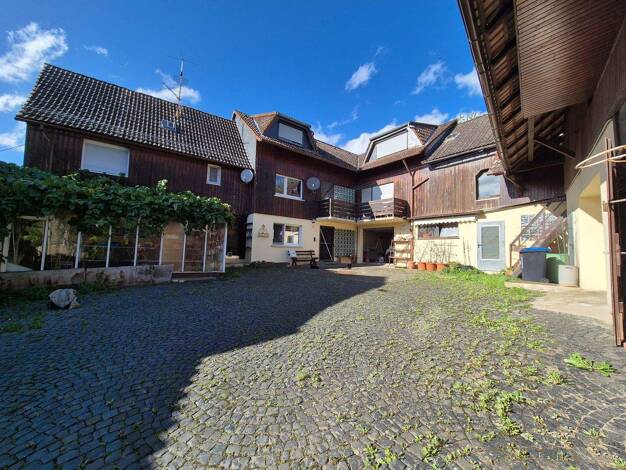 Haus zum Kauf 340.000 € 8 Zimmer 230 m² 1.140 m² Grundstück Hundstadt Grävenwiesbach 61279
