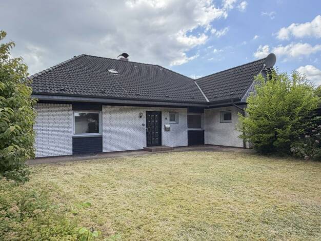 Einfamilienhaus zum Kauf 249.000 € 4 Zimmer 117,8 m² 634,2 m² Grundstück Osterrönfeld 24783